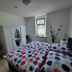 Affenhaus * Treben